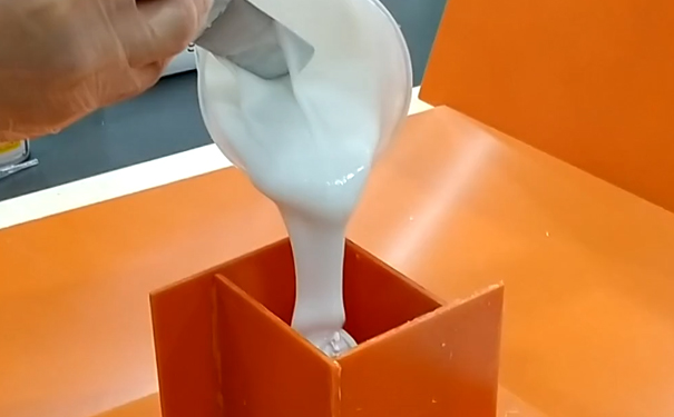模具硅橡膠灌模時(shí)間是什么？