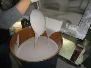 耐低溫模具硅膠能耐低溫多少度？