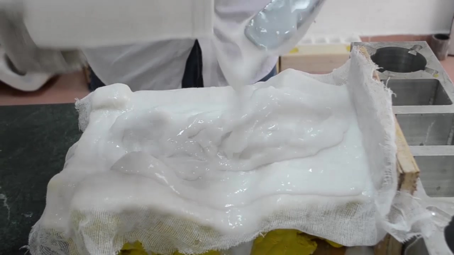 模具硅膠刷模如何使用，有什么需要注意的 ？