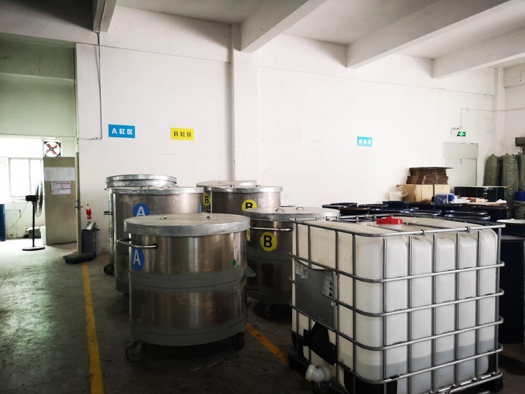 模具硅膠原料和制品儲(chǔ)存需留意的事項(xiàng)有哪些 ？