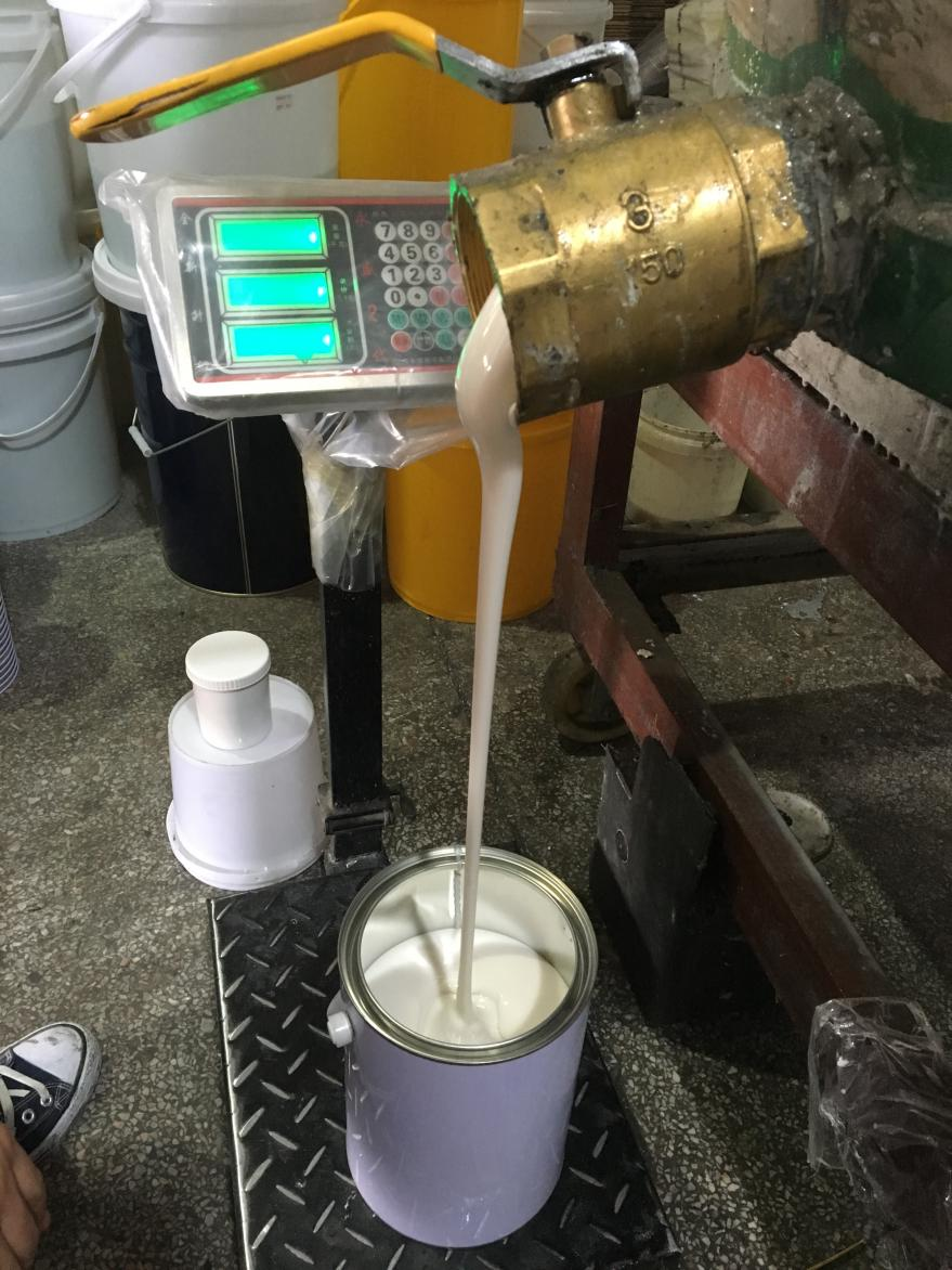 液態(tài)硅膠產(chǎn)品出現(xiàn)流紋路的原因是什么？